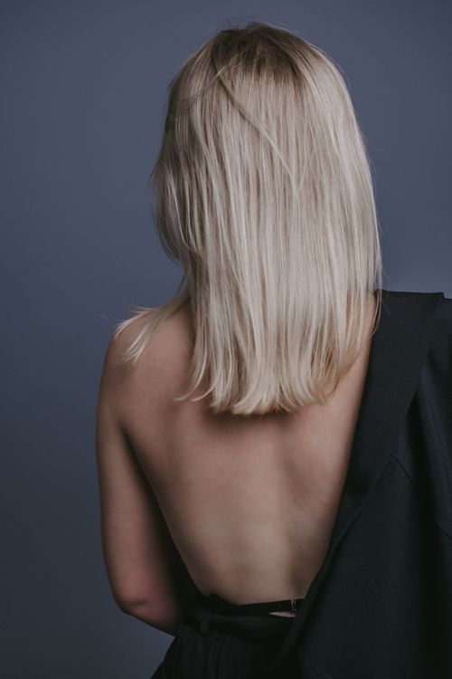 Blonde lob hairstyle, back view